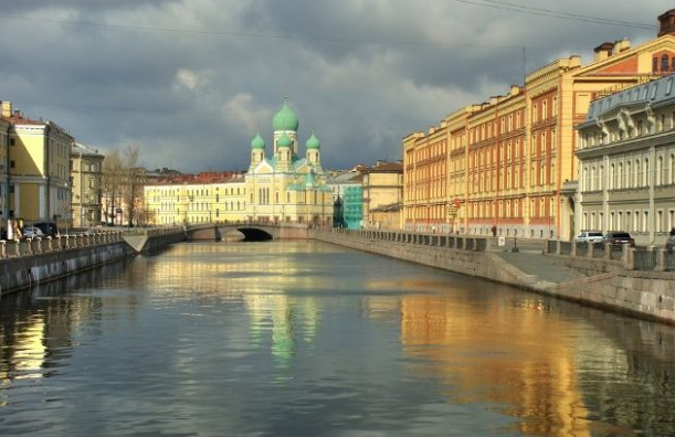 Book last minute deals to St. Petersburg for a world-class adventure. - IFlyFirstClass