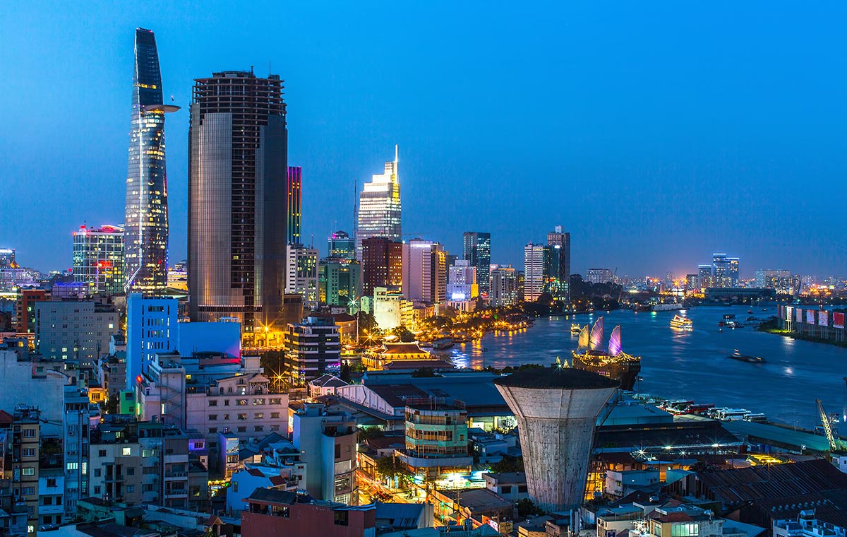 Revel in the history and grandeur of Ho Chi Minh City with first class flights. - IFlyFirstClass