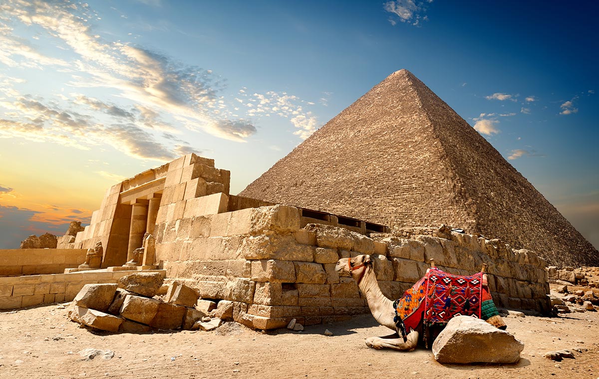  Immerse yourself in ancient Egypt with last minute tickets to Giza. - IFlyFirstClass