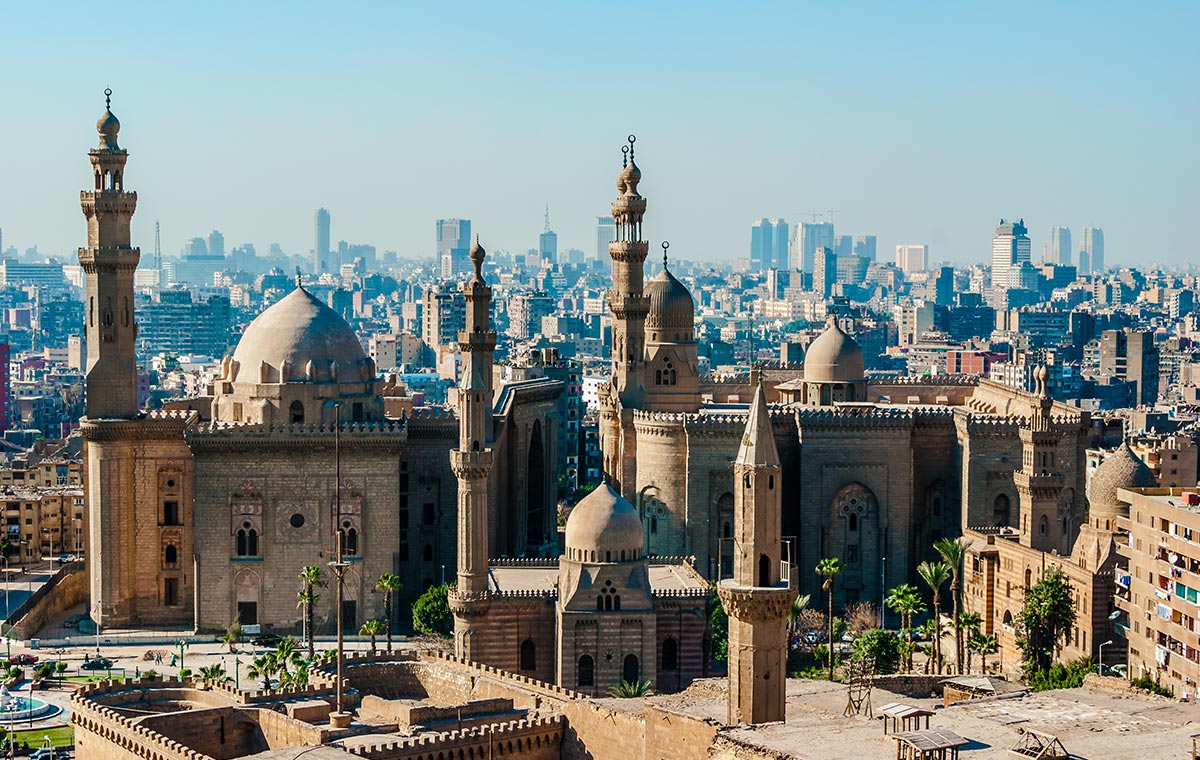 Revel in the history of Cairo with affordable last minute business class tickets - IFlyFirstClass