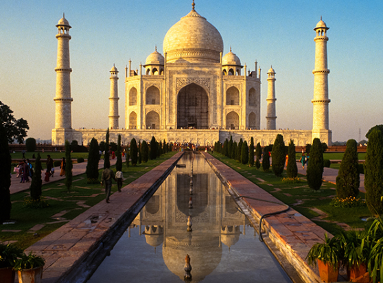 Explore some of India’s greatest cities with business class flights to the Golden Triangle. - IFlyFirstClass