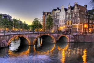 Choosing the best business class tickets to  Netherlands  - IFlyFirstClass