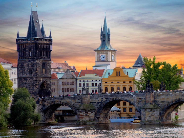  Book business class flights to Prague to explore the historic Old Jewish Cemetery. - IFlyFirstClass