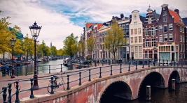 cheap Business class fares to Amsterdam - IFlyFirstClass